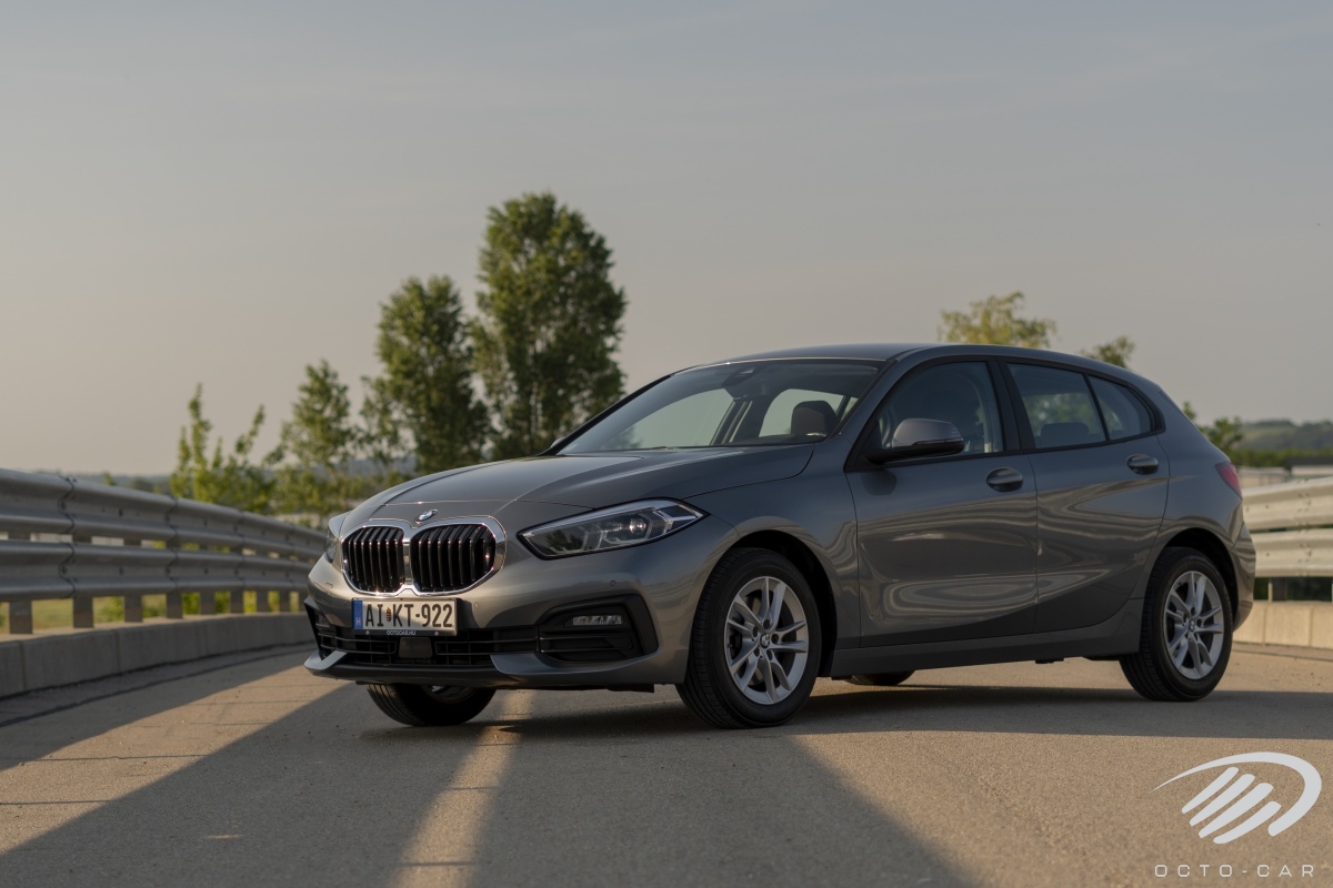 BMW 118i Advantage DKG