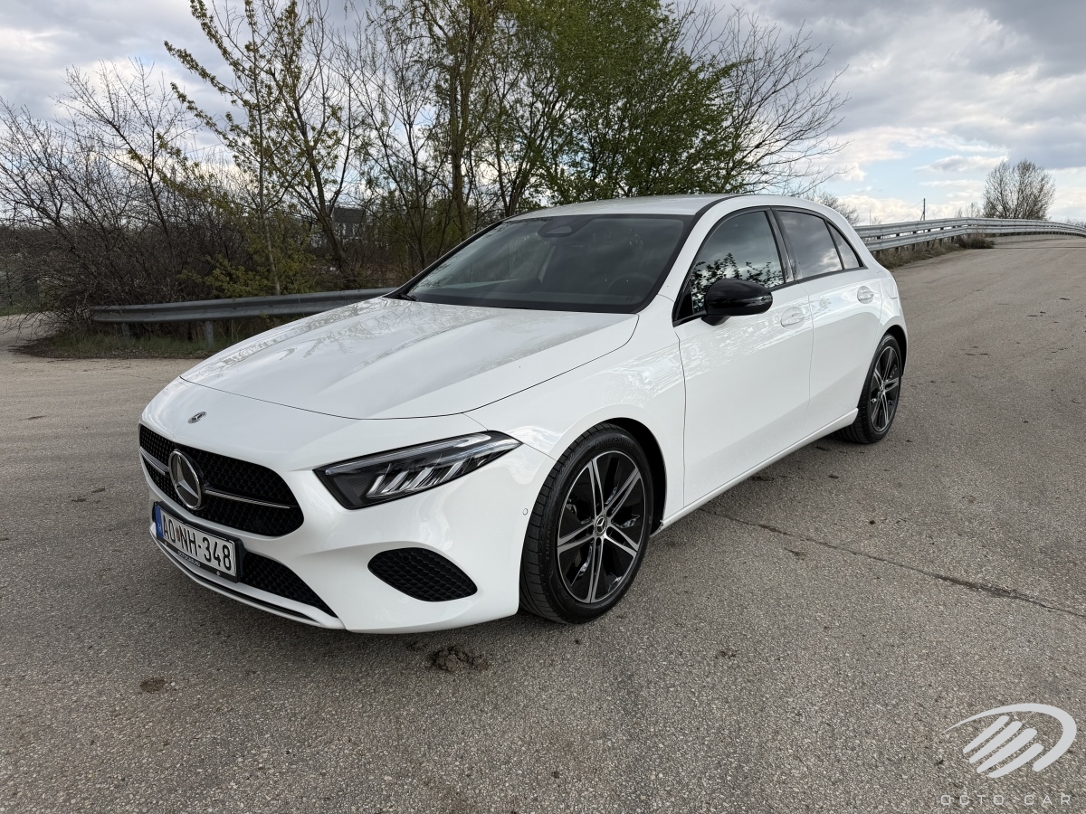 Mercedes-Benz A180 7G-DCT Mild Hybrid Drive